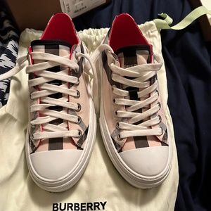 Burberry shoes